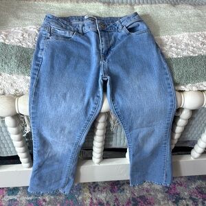 Selling rsq girl jeans,flare low rise jeans,used,good quality, color blue